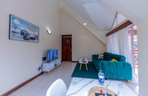 Cosy and accessible 1BR penthouse with terrace